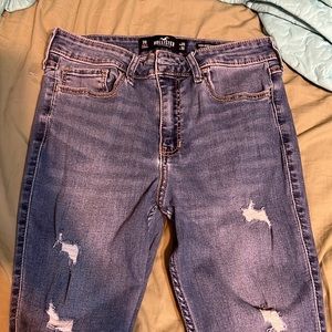 Medium Wash, Hollister Super Stretch, High Rise, Ripped Jeggings